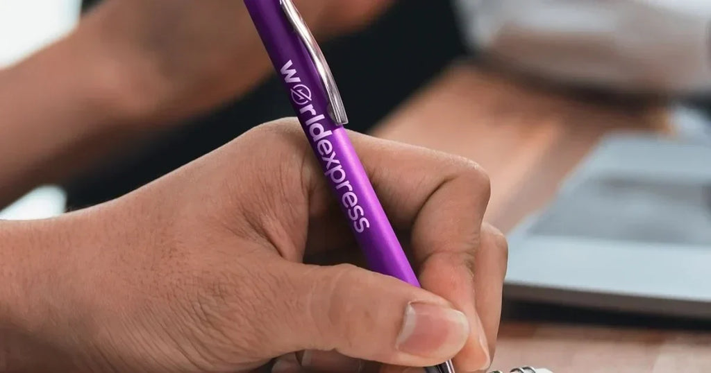 Custom Pens Australia: How to Pick One People Keep